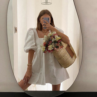 Fashion Summer Women White Dress Casual Backless Mini Dresses Hollow Out Floral Embroidery Cotton Party Dress New Robe 18504