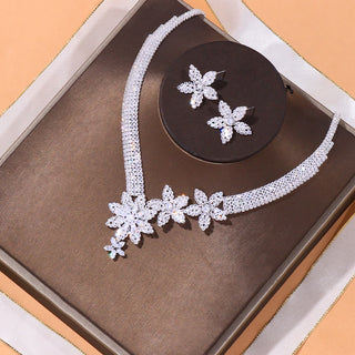 Luxury Flowers Necklace and Earrings Set Jewelry Rhinestone