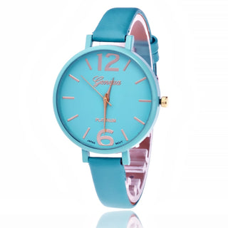 Fashionable classic retro green quartz watch