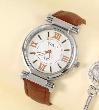 Fashionable classic retro green quartz watch